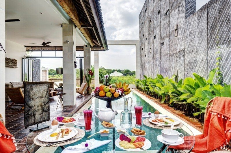 Abaca Villas Pool Side Dining, Petitenget | 6 Bedroom Villas Bali