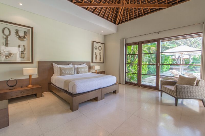 Nyaman Villas Bedroom with Seating Area, Seminyak | 6 Bedroom Villas Bali
