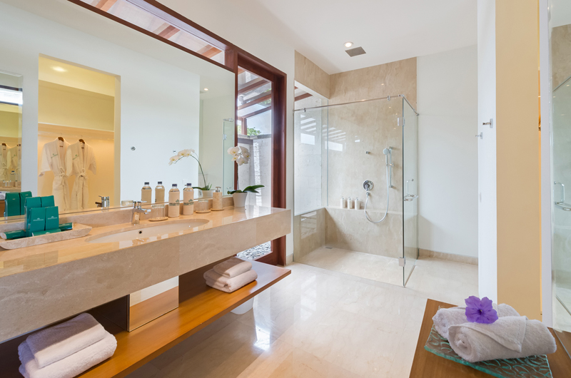 Pandawa Cliff Estate Bathroom with Shower, Ungasan | 6 Bedroom Villas Bali