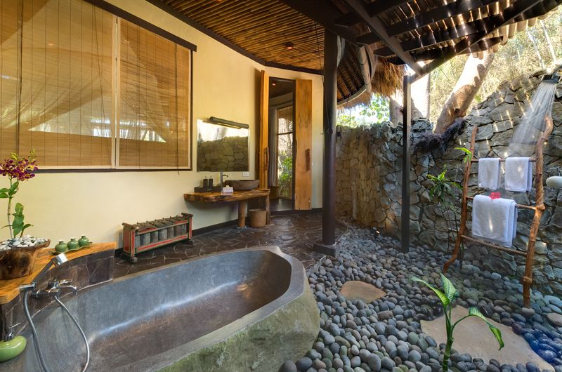 Taman Ahimsa Semi Open Bathtub, Seseh | 6 Bedroom Villas Bali