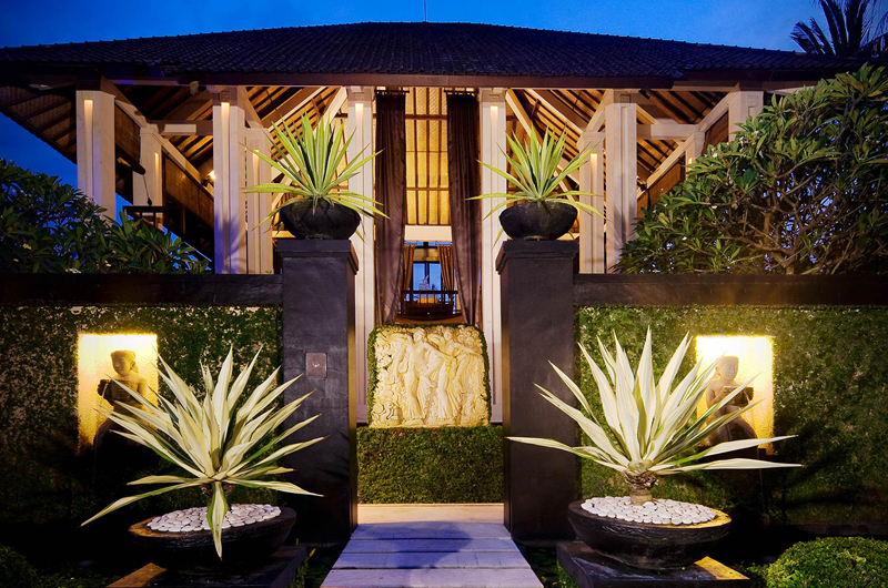 The Ylang Ylang Entrance, Gianyar | 6 Bedroom Villas Bali