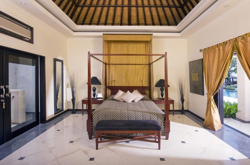 The Ylang Ylang Four Poster Bed, Gianyar | 6 Bedroom Villas Bali
