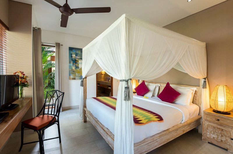 Villa Abakoi Bedroom with TV, Seminyak | 6 Bedroom Villas Bali