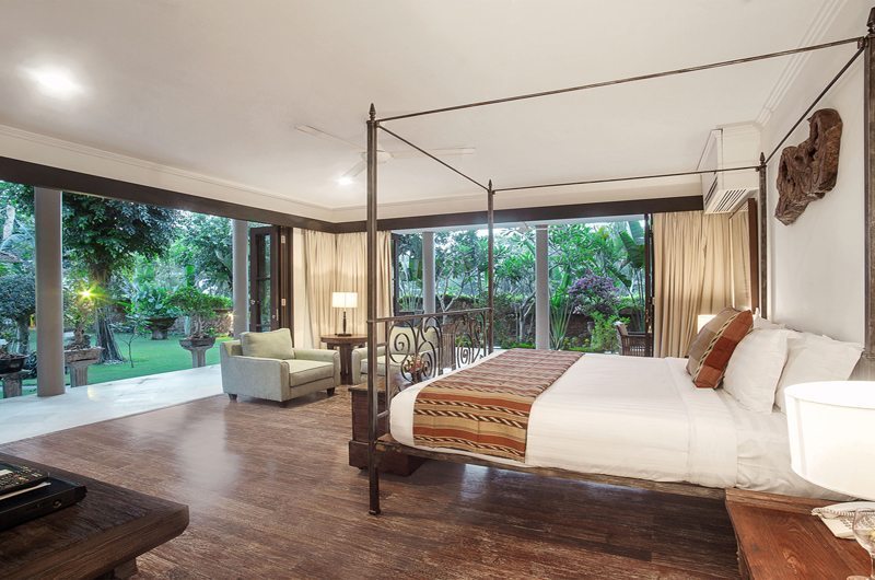 Villa Avalon Bali Bedroom with Seating Area, Canggu | 6 Bedroom Villas Bali