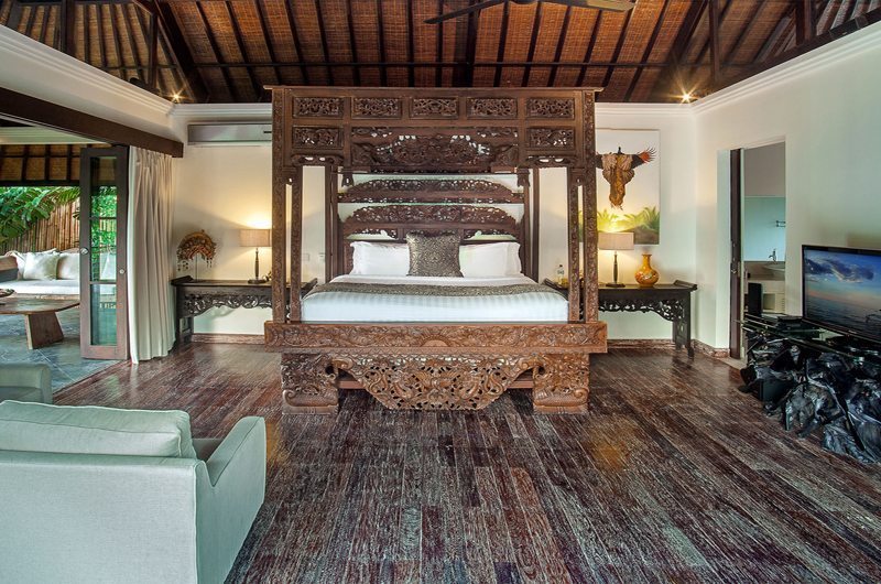 Villa Avalon Bali Bedroom with Wooden Floor, Canggu | 6 Bedroom Villas Bali