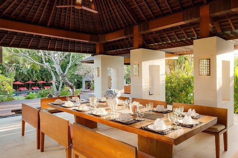 Villa Beji Dining Area, Canggu | 6 Bedroom Villas Bali