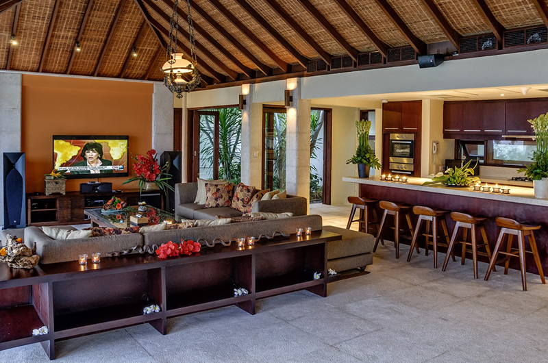 Villa Cantik Pandawa Living and Dining Area, Ungasan | 6 Bedroom Villas Bali