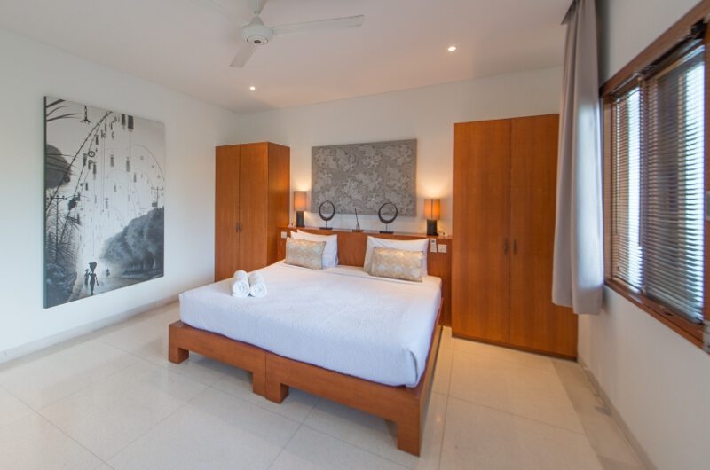 Villa Chocolat Bedroom with Table Lamps, Seminyak | 6 Bedroom Villas Bali