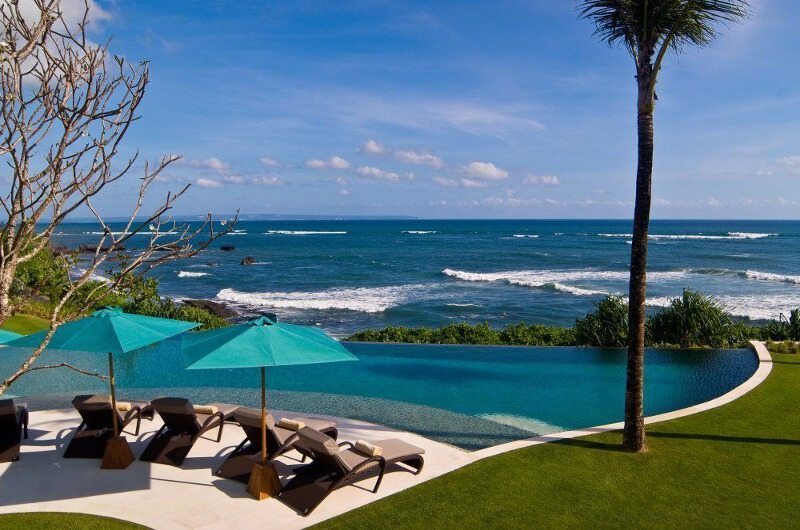 Villa Jagaditha Beachfront, Canggu | 6 Bedroom Villas Bali
