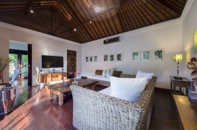 Villa Jagaditha Lounge Area with TV, Canggu | 6 Bedroom Villas Bali