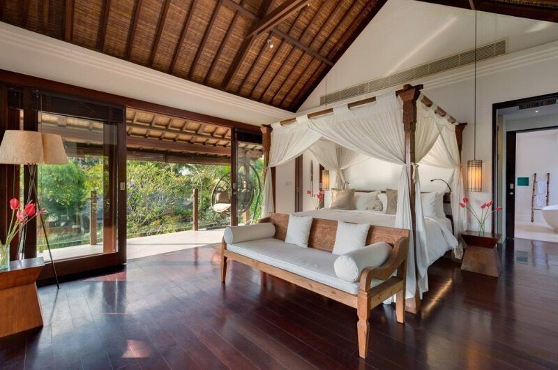 Villa Jagaditha Bedroom with Sofa, Canggu | 6 Bedroom Villas Bali