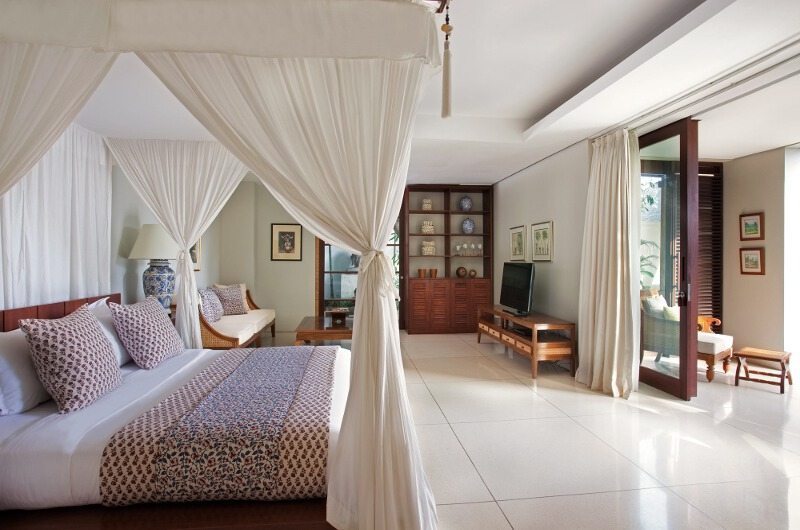 Villa Lilibel Bedroom and Balcony, Seminyak | 6 Bedroom Villas Bali