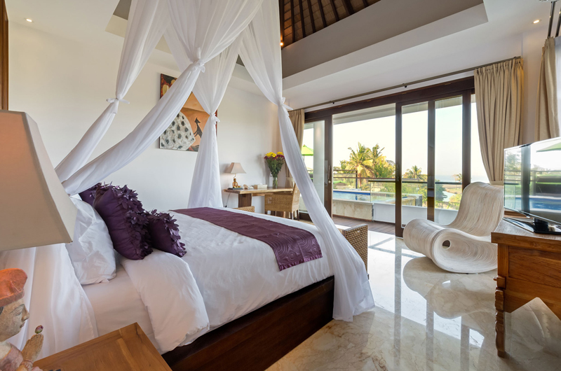Villa Luwih Bedroom and Balcony, Canggu | 6 Bedroom Villas Bali