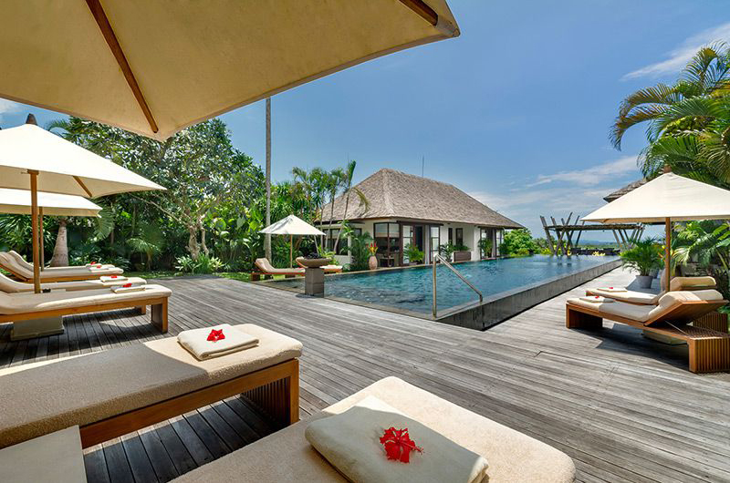 Villa Mandalay Pool Side, Seseh | 6 Bedroom Villas Bali