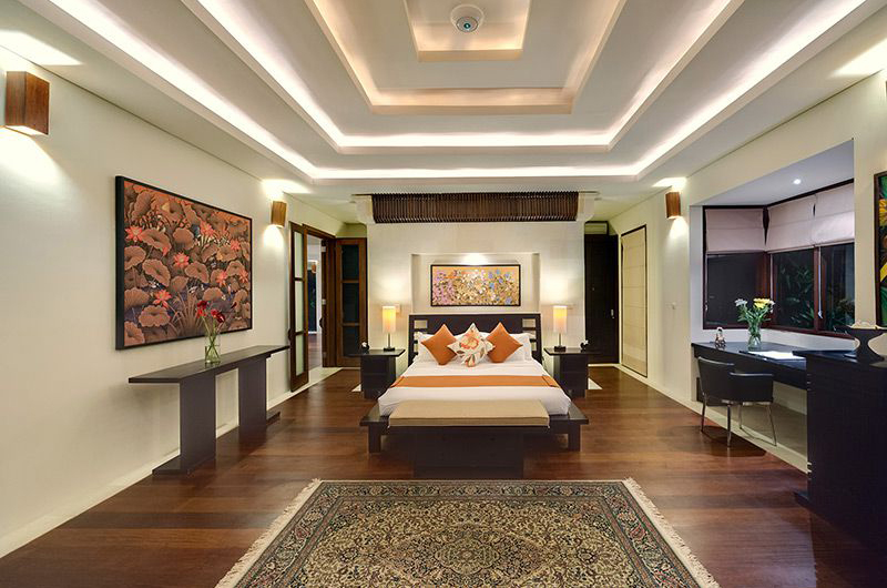 Villa Mandalay Bedroom with Study Table, Seseh | 6 Bedroom Villas Bali