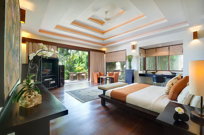 Villa Mandalay Spacious Bedroom with TV, Seseh | 6 Bedroom Villas Bali