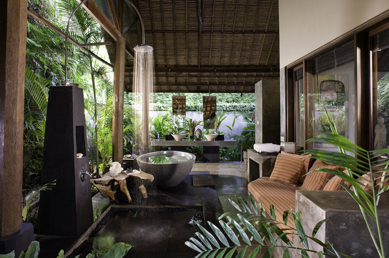 Villa Maya Retreat En-Suite Bathroom with Bathtub, Tabanan | 6 Bedroom Villas Bali