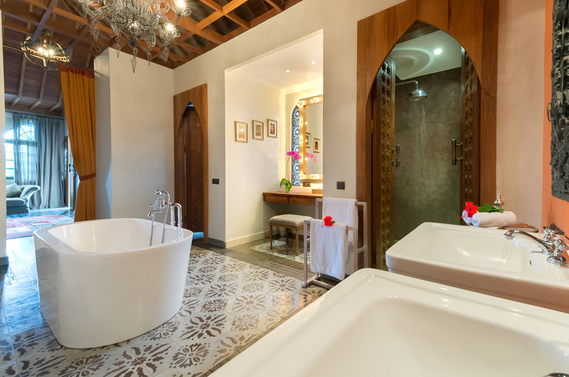 Villa Sayang D'Amour En-Suite Bathroom, Seminyak | 6 Bedroom Villas Bali