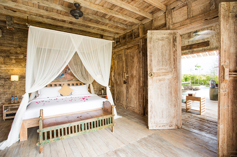 Villa Sungai Tinggi Bedroom with Wooden Floor, Pererenan | 6 Bedroom Villas Bali