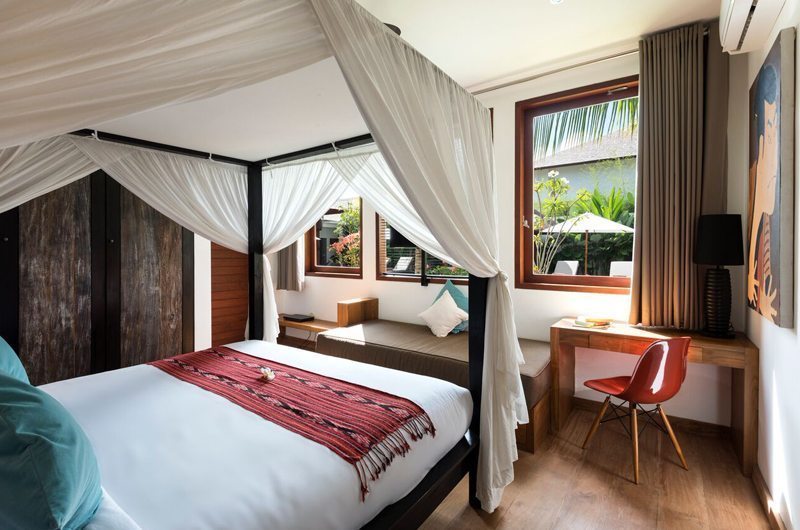 Villa Tangram Four Poster Bed, Seminyak | 6 Bedroom Villas Bali