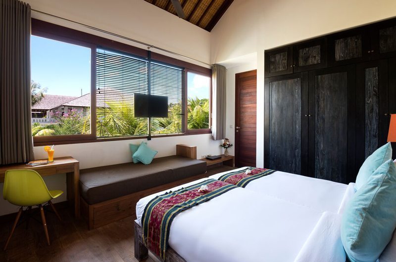 Villa Tangram Bedroom with Study Table, Seminyak | 6 Bedroom Villas Bali