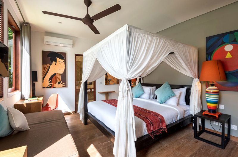 Villa Tangram Bedroom with Sofa, Seminyak | 6 Bedroom Villas Bali
