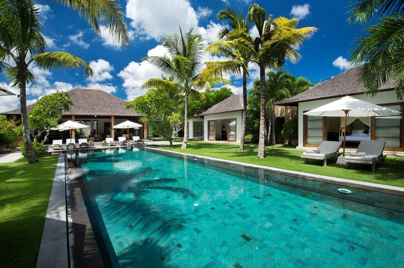 Villa Tiga Puluh Swimming Pool, Seminyak | 6 Bedroom Villas Bali