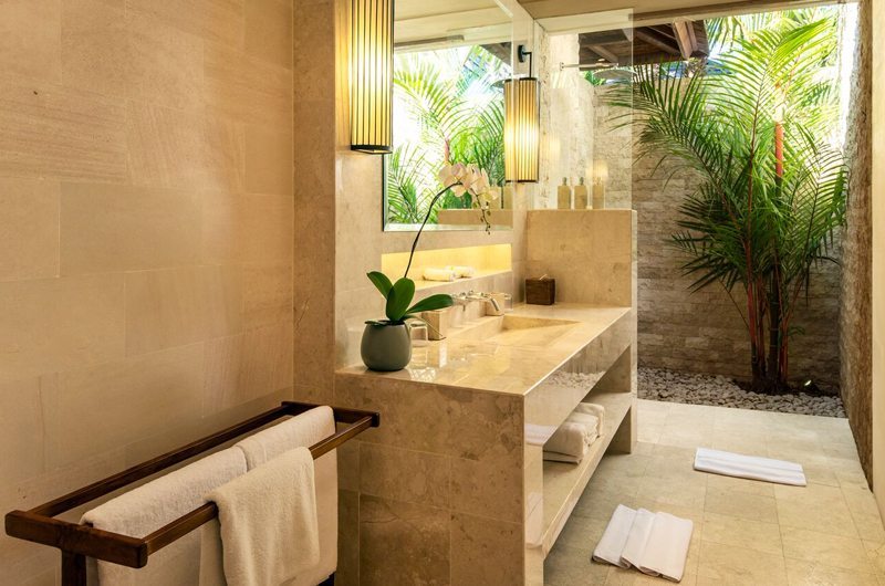 Villa Tiga Puluh En-Suite Bathroom, Seminyak | 6 Bedroom Villas Bali