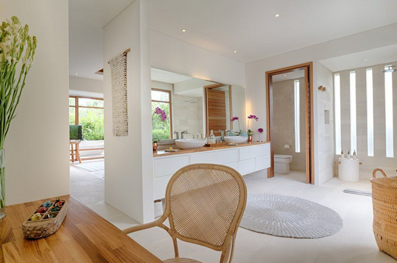 Villa Zambala En-Suite His and Hers Bathroom, Canggu | 6 Bedroom Villas Bali