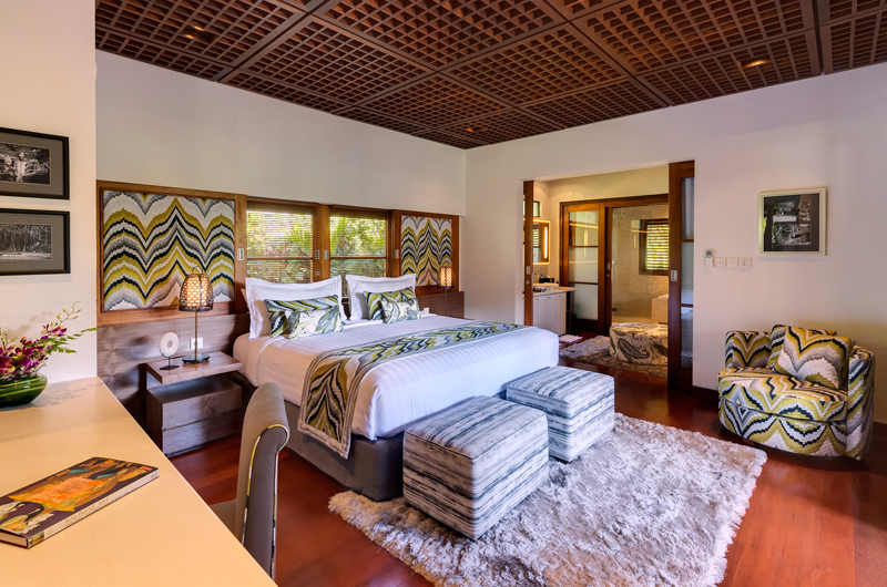 Windu Villas Bedroom with Study Table, Petitenget | 6 Bedroom Villas Bali